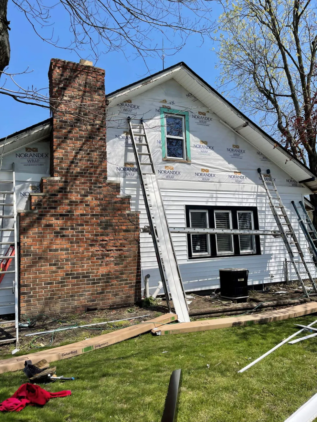 Vinyl siding replacement completed in Viking Meadows
